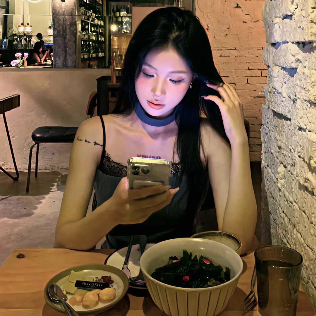 老艺术家孙女直播带货翻车，整整一周内幕曝光，被批炫富